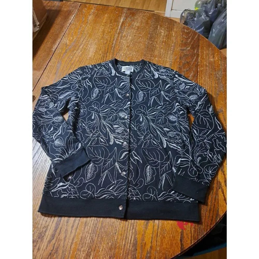 Size 4 Small Chicos Size 0 Black with White Embroidered Flowers Blouse Jacket